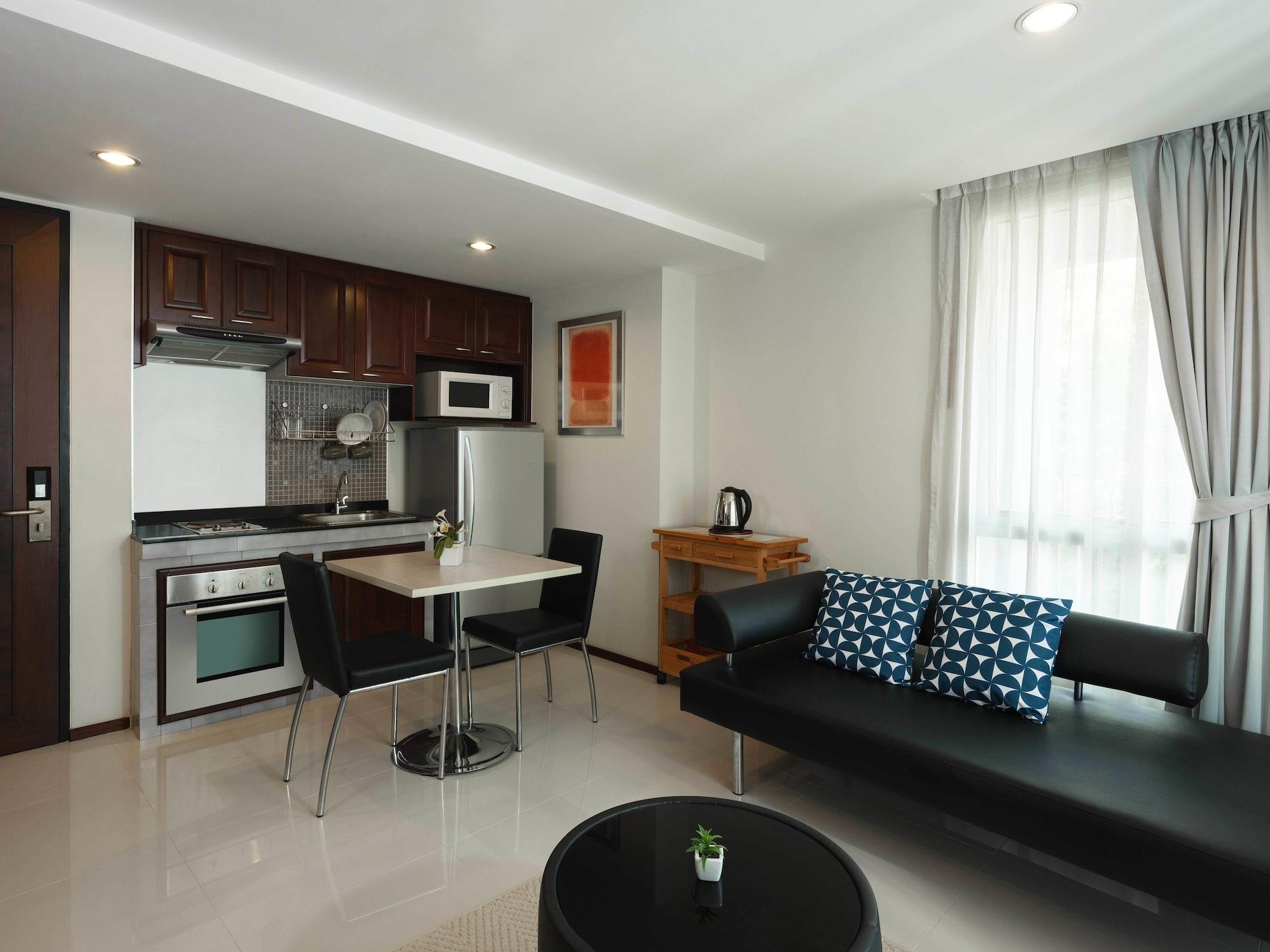 Hotel Silom Lofts Bangkok Exterior foto