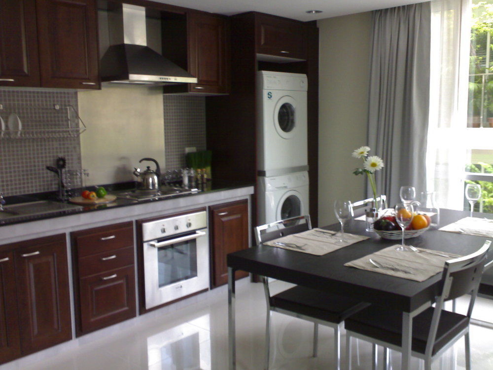Hotel Silom Lofts Bangkok Exterior foto
