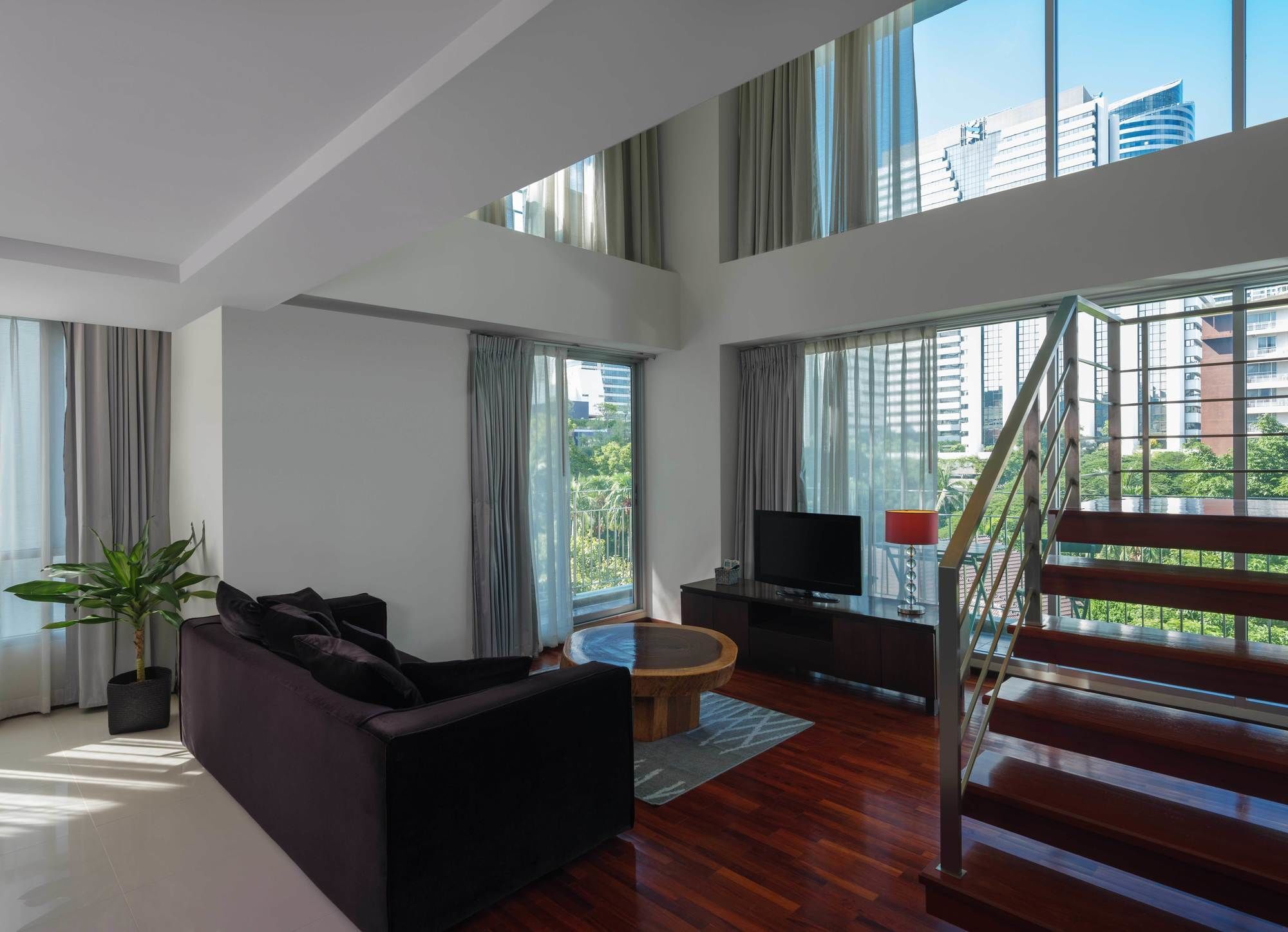 Hotel Silom Lofts Bangkok Exterior foto