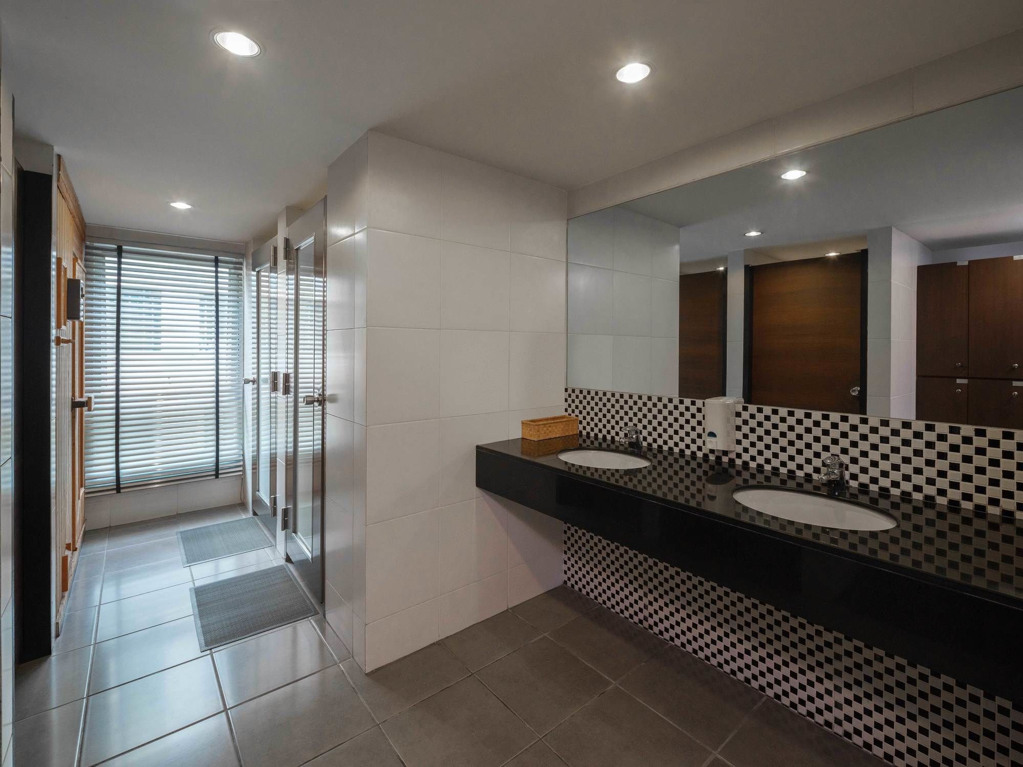 Hotel Silom Lofts Bangkok Exterior foto