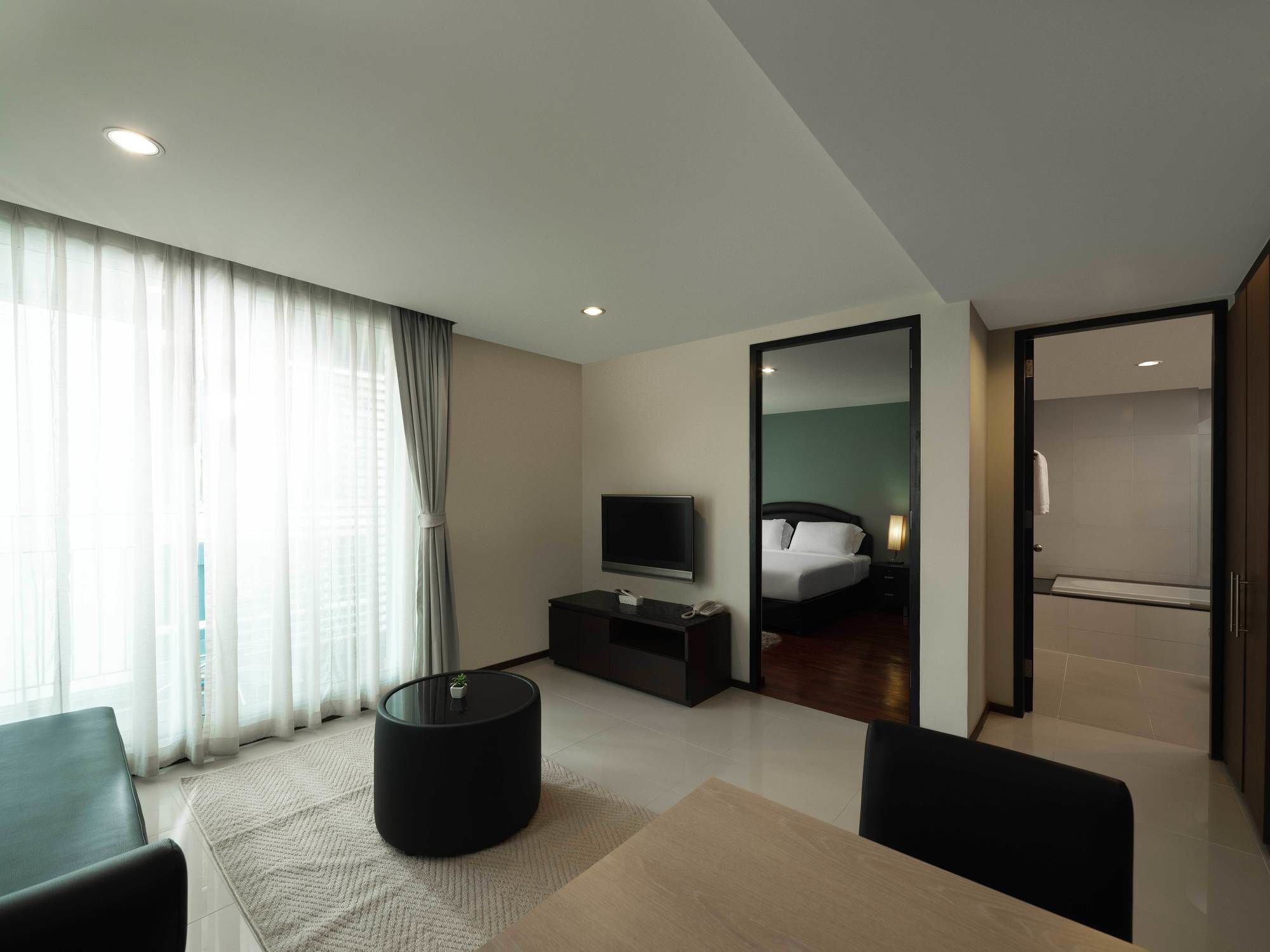 Hotel Silom Lofts Bangkok Exterior foto