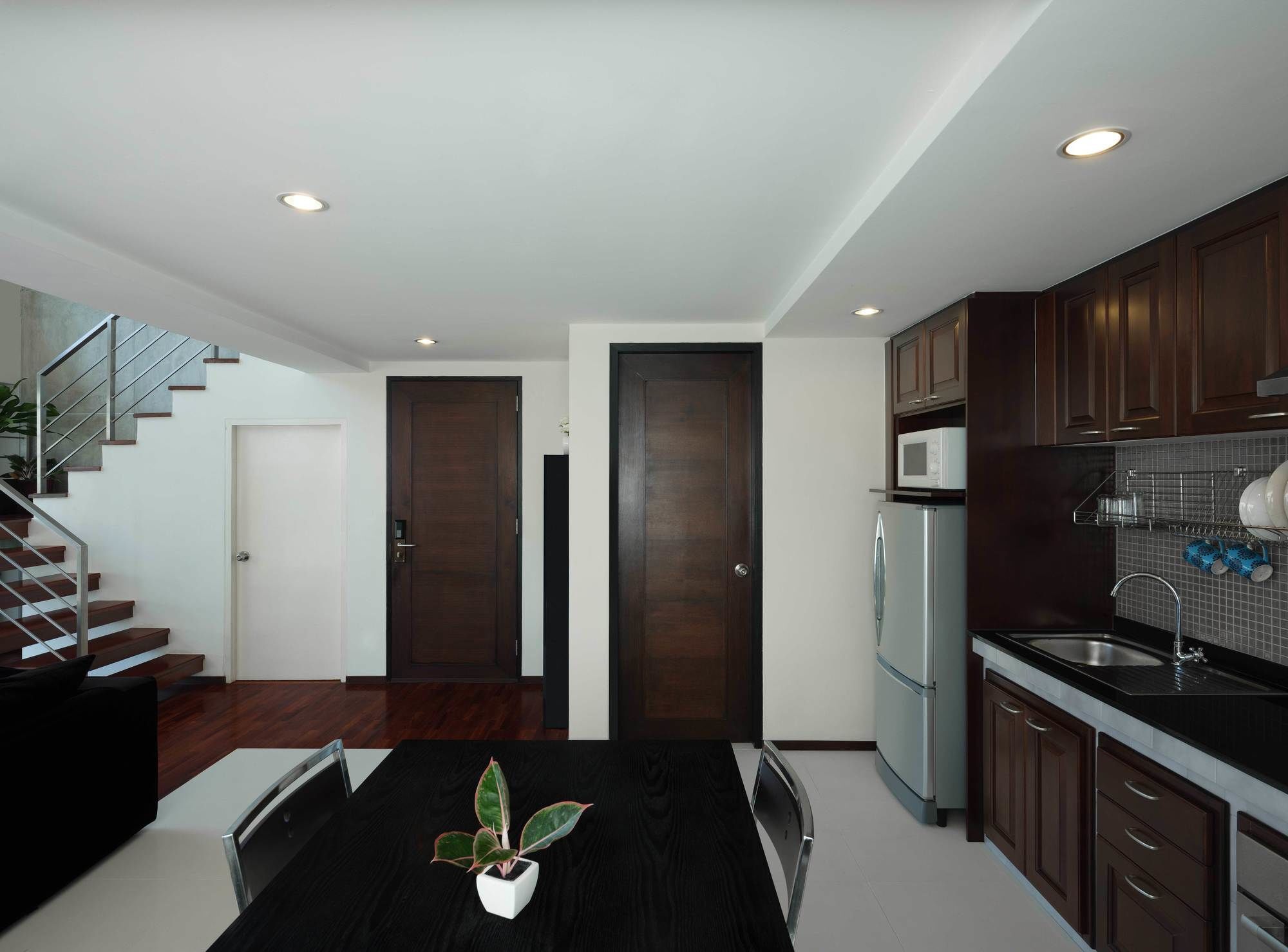 Hotel Silom Lofts Bangkok Exterior foto